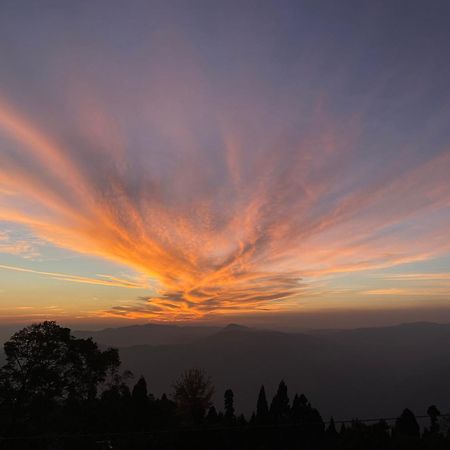 Aakeet Lyang Homestay Kurseong Exterior photo