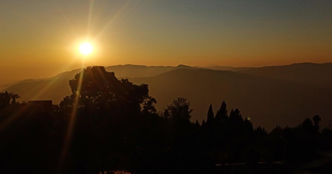 Aakeet Lyang Homestay Kurseong Exterior photo