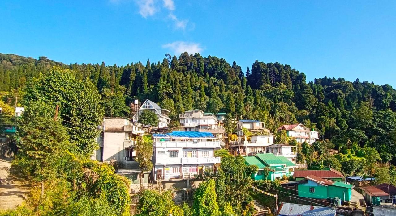 Aakeet Lyang Homestay Kurseong Exterior photo