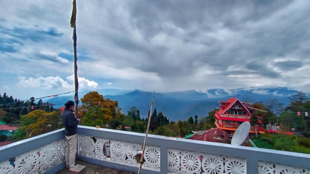 Aakeet Lyang Homestay Kurseong Exterior photo